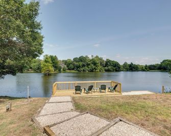Lakefront College Station Home Near Texa - College Station