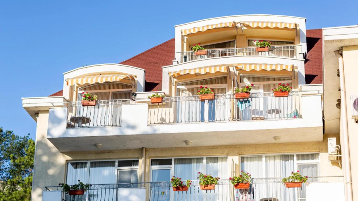 Helios Hotel