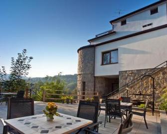 Urocza Art Pensjonat - Krynica-Zdrój - Patio