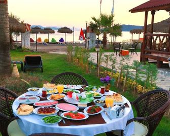 Blu Brezza Marine Hotel - Hisarönü