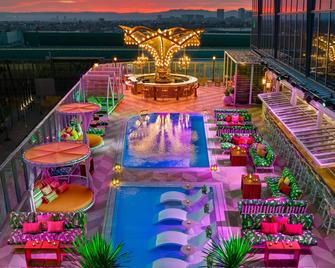 AC Hotel by Marriott Los Downtown Los Angeles - Los Angeles - Pool