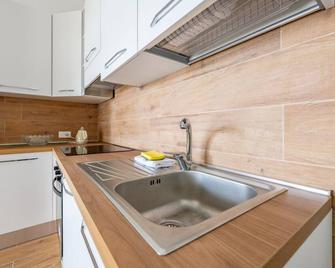 Deiva Marina Sea House! Functional Apartment - Deiva marina - Küche