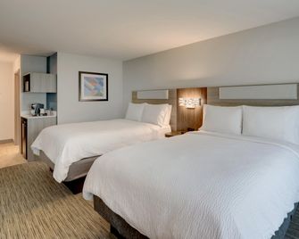 Holiday Inn Express & Suites Hinesville East - Fort Stewart By IHG - Hinesville - Makuuhuone
