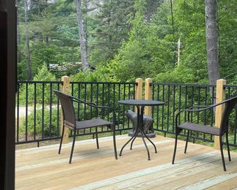 North Conway Chalet Cathedral Ledge. Winter Specials - North Conway - Balcón
