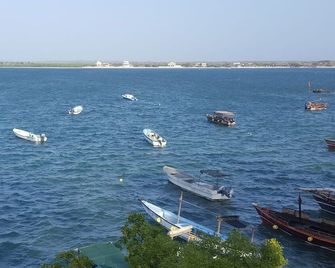 Stopover Guest House and Restaurant - Lamu