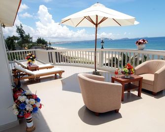 Saigon Emerald Beach Resort - Mũi Né - Balcón