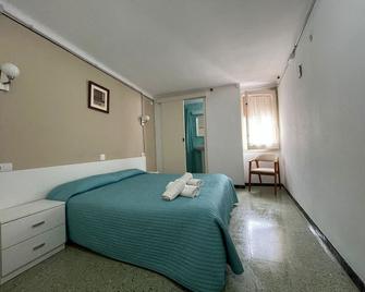 P&R hostals Maria Rosa - Tossa de Mar - Chambre
