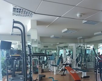 Platinum Hotel Apartments - Abu Dhabi - Sala de fitness
