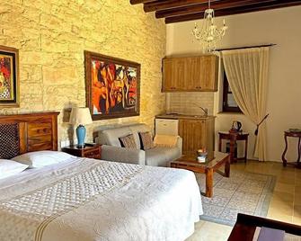 Niki's House - Limassol - Bedroom