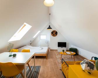 Colmar Historic Center - Belle Alsace - Studio Duplex 6 - Bookingalsace - Colmar - Bedroom