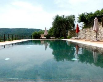 Zia Ni Boutique Suites - Peschici - Pool