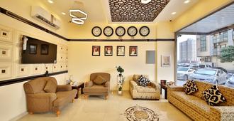 Midtown Furnished Apartments - Ajman - Lobi