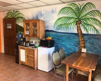 Best Time Inn Hotel - Car Rental - Belize Stadt - Lobby