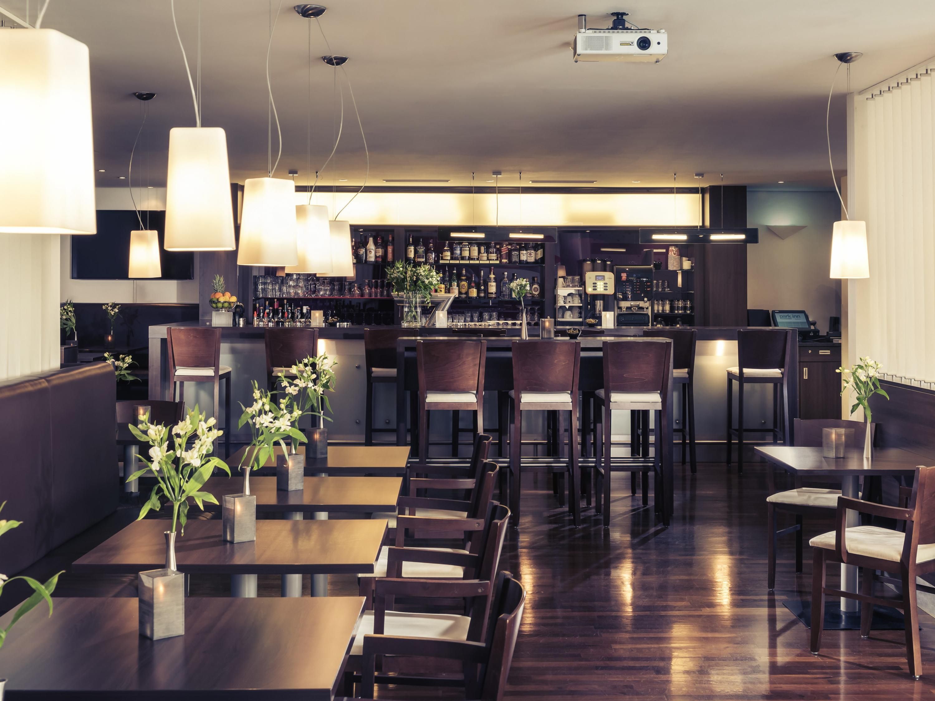 Mercure Hotel Mannheim Am Friedensplatz - Mannheim - Bar