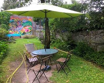 Hostel Alegria - Oporto - Patio