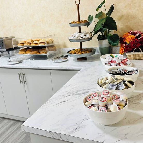 Buffet view of The Glengate Hotel & Suites