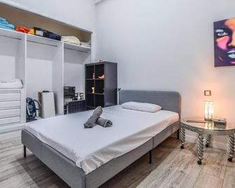 Apartamento Para 6 Personas En Madrid Rio Alquiler Temporal - Madrid - Bedroom