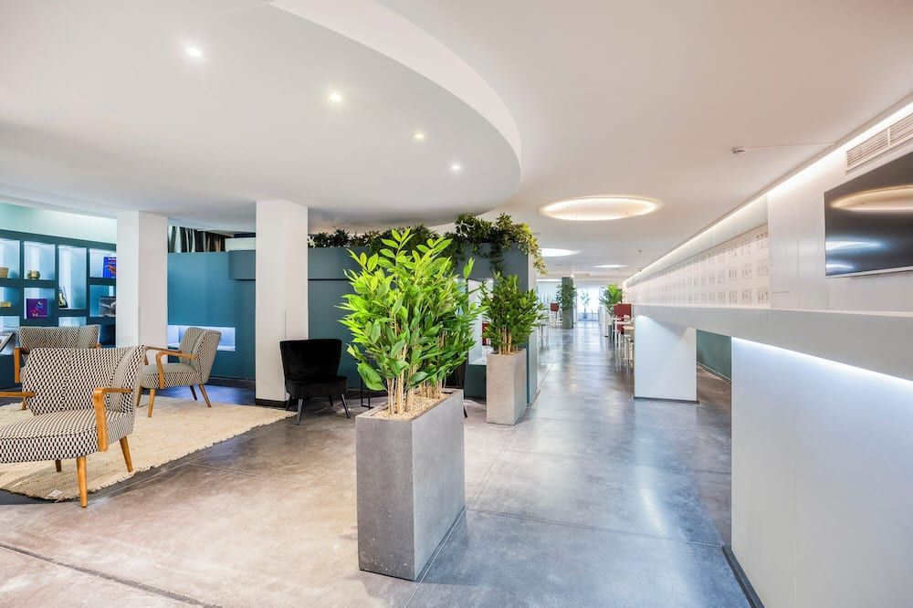 إيبيس ستايلز بروكسل لويز