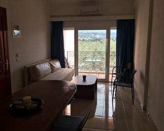 Ai Helis Resort - Svoronata