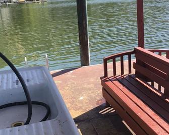 Indian Beach Resort - Clearlake Oaks - Balcony