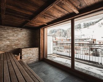 أنتونيز لايف آند ستايل هوتل - سانكت انطون ام ارلبرغ - شرفة