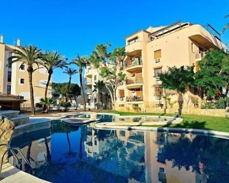 Retiro, 1 dormitorio by Bookindenia - Denia - Pool