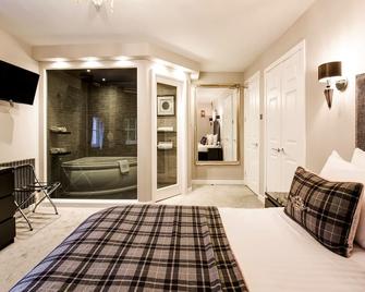 Barony Castle Hotel - Peebles - Bedroom