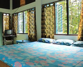 Lake View Resort (Lataguri,Wb) - Lataguri - Bedroom