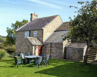 East Bridge End Farm - Frosterley - Patio