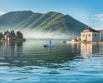 Conte Hotel & Restaurant - Kotor