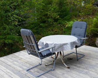 Fresh little holiday home in Stockholm's southern archipelago - Tyresö - Patio
