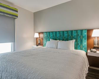 Hampton Inn by Hilton Oak Grove Fort Campbell - Oak Grove - Bedroom