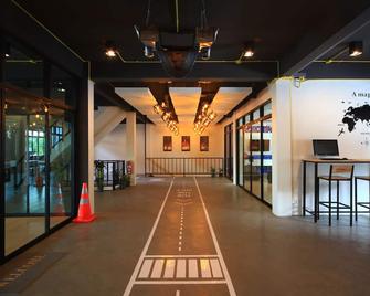 Tuk Tuk Hostel - Bangkok - Lobby