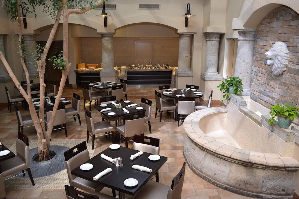 DoubleTree by Hilton Hotel Houston Hobby Airport - יוסטון - מסעדה