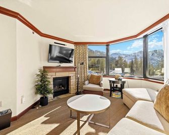 The Everline Resort And Spa - Olympic Valley - Wohnzimmer