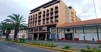 Hotel Plaza Uruapan - Uruapan - Gebäude