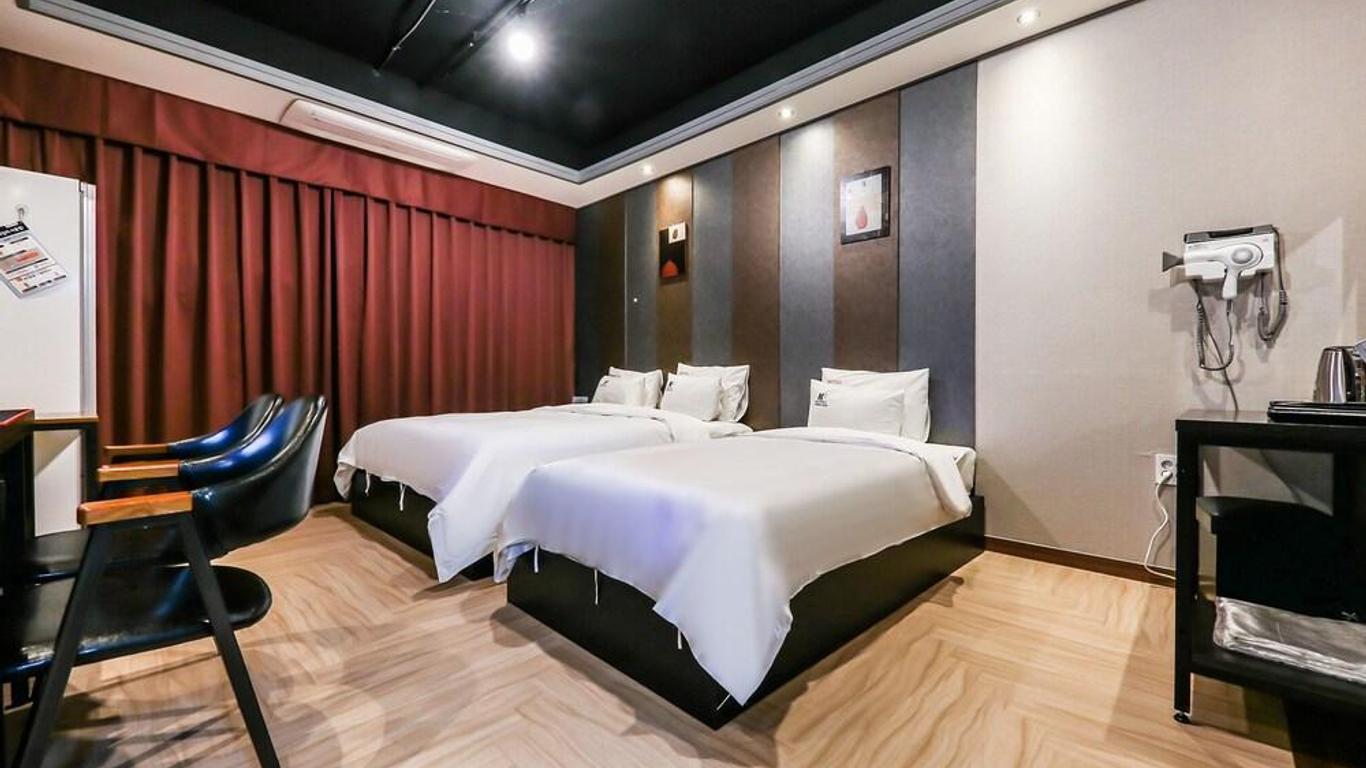 Cheonan K2 Hotel