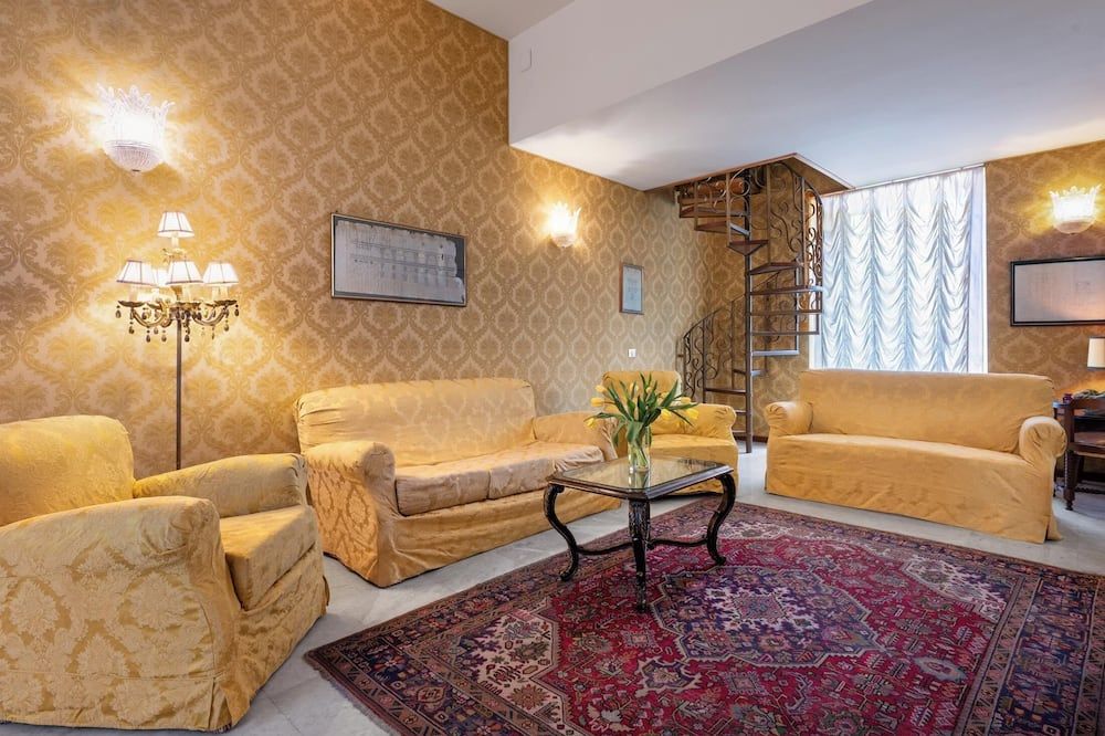 Excelsior Palace Hotel - טאורמינה - סלון