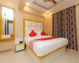 OYO 11720 Gold Coast Inn - Mumbai - Bedroom