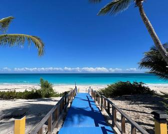 Exuma Palms Hotel - Farmer’s Hill