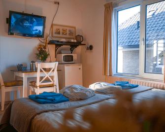 Hotel / Pension Villa Tanahlot - Zandvoort - Κρεβατοκάμαρα