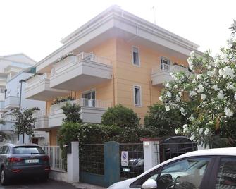 Antares Penthouse Studio with Balcony 302 - Riccione - Building