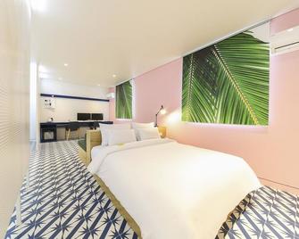 Hotel Yeogiuhtte Chungjangro - Gwangju - Habitación