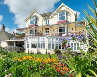 The Clifton - Shanklin - Byggnad