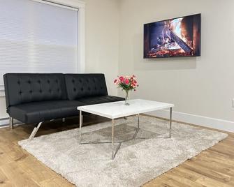 City Modern Apartment - Charlottetown - Living room