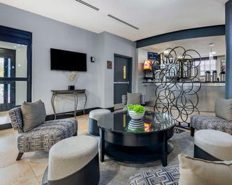 Best Western Plus Bradenton Gateway Hotel - Bradenton - Lobby