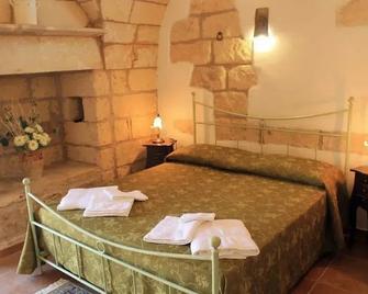 Agriturismo Masseria Saittole - Carpignano Salentino - Bedroom