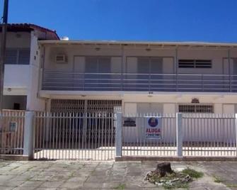 big house near the beach - Guaratuba - Building