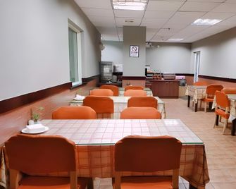 Home Inn Nanning Chaoyang Square Theater Metro Station - Nanning - Restaurant