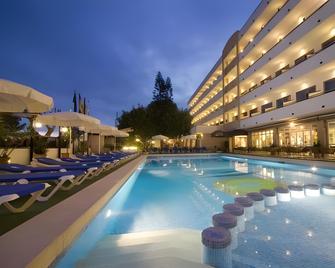 Hotel Mariant - S'Illot - Gebouw